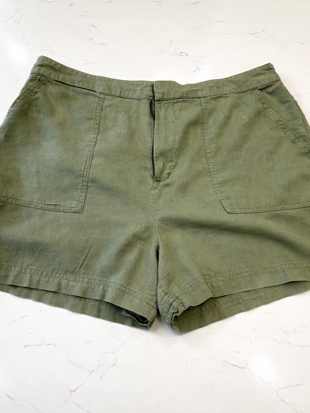 Linen  High-Rise Shorts XL